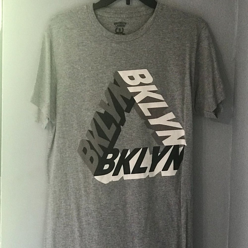BROOKLYN T SHIRT - NWOT